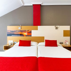 Habitación con 2 Camas Individuales